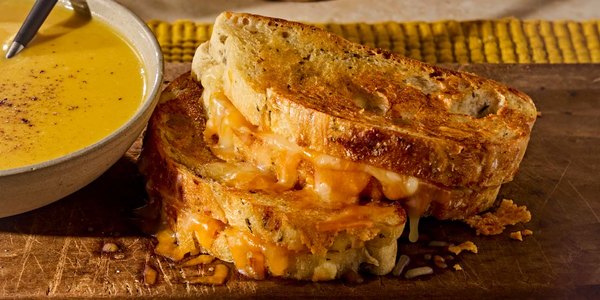 DELUXE GRILLED CHEESE AND BUTTERNUT SQUASH SOUP