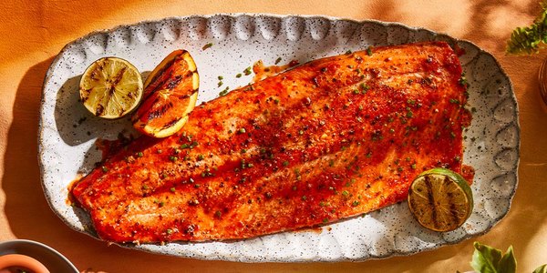 CITRUS & FLAME ROASTED PEPPER SALMON GRILL
