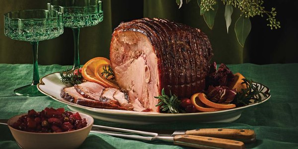 CLASSIC SPIRAL HAM WITH DOUBLE CRANBERRY PINEAPPLE CHUTNEY