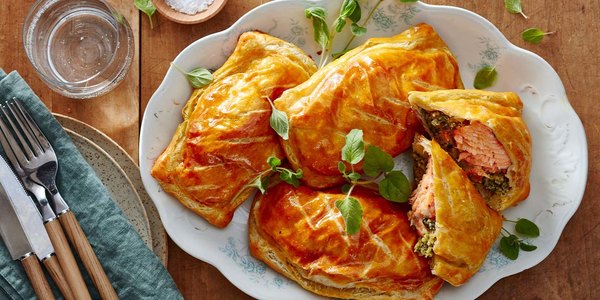 EASY SALMON WELLINGTON