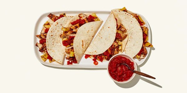 GRILLED PINEAPPLE CHICKEN TACOS