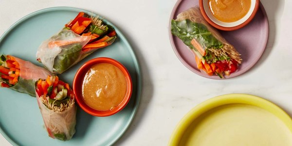 RAINBOW VEGETABLE SPRING ROLLS