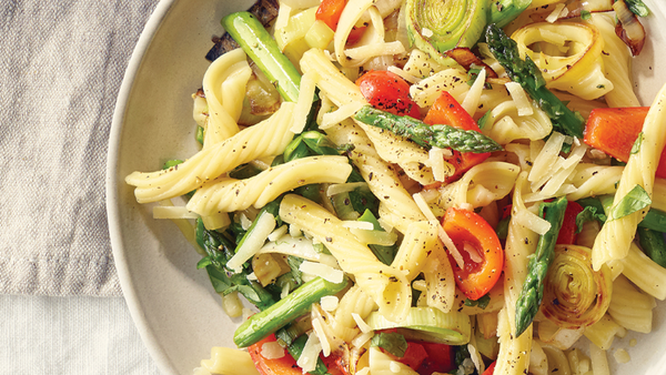 ROASTED VEGETABLE AND PASTA TOSS