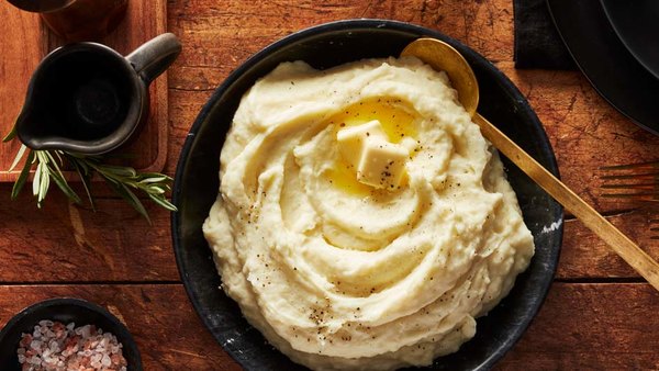 ROSEMARY-INFUSED WHIPPED POTATOES