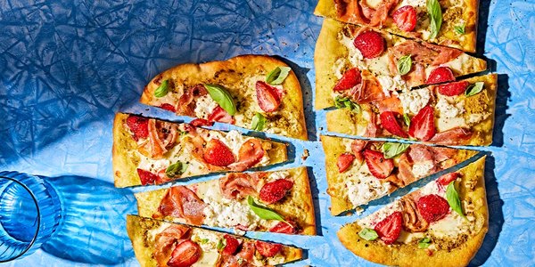 SKILLET STRAWBERRY FLATBREAD
