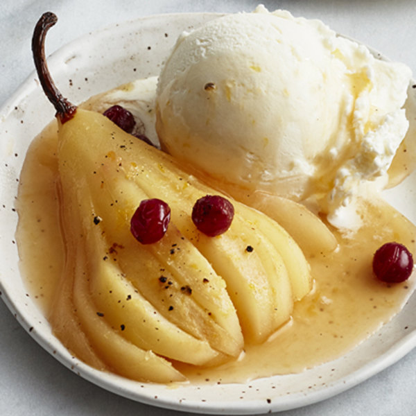 SPICED POACHED PEARS WITH ICE WINE AND CRANBERRIES