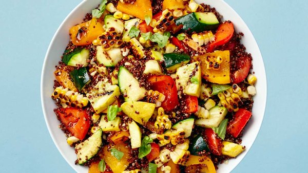 SUMMER RED QUINOA SALAD