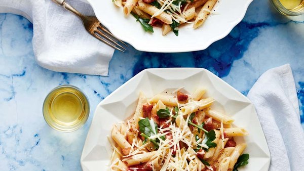 SWEET ROASTED TOMATO AND GOUDA PENNE