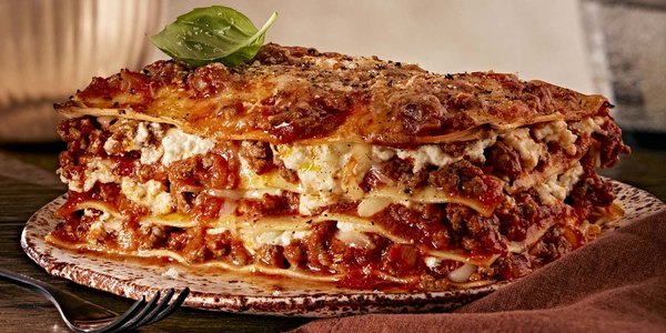 LONGO&rsquo;S TRADITIONAL BEEF LASAGNA