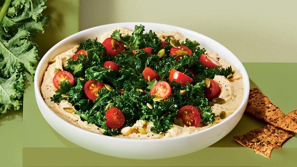 VEGAN KALE-TOMATO BOWL WITH HUMMUS
