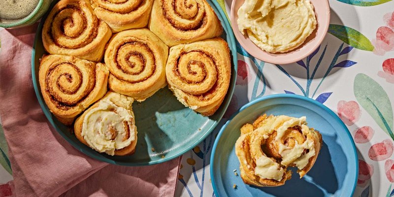 NO-YEAST CINNAMON BUNS
