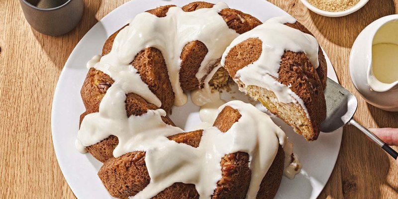 CARROT PINEAPPLE BUNDT CAKE WITH PECANS AND CREAM CHEESE FROSTING