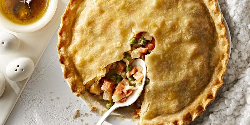 CREAMY VEGETABLE POT PIE