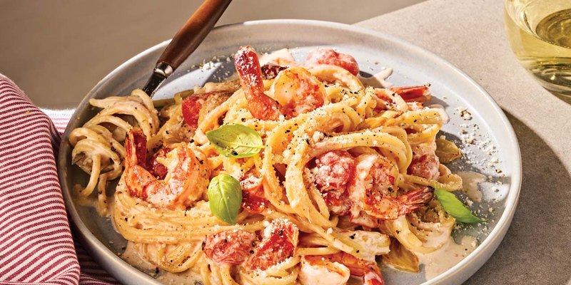 CREAMY CAST IRON SHRIMP PASTA