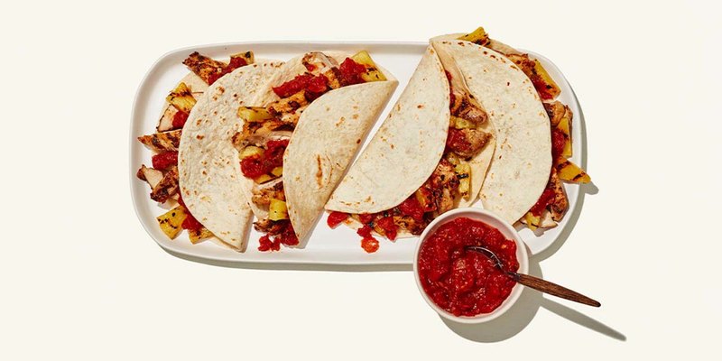 GRILLED PINEAPPLE CHICKEN TACOS