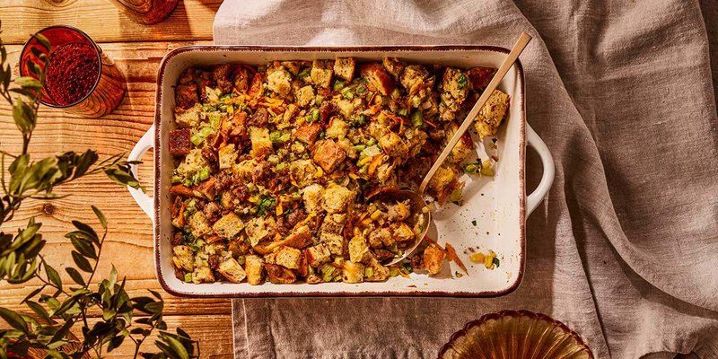 HARVEST SAUSAGE, BUTTERNUT CORN STUFFING