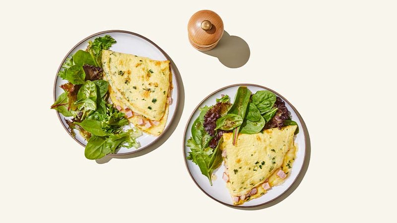 STUFFED FAMILY-SIZED OMELETTE