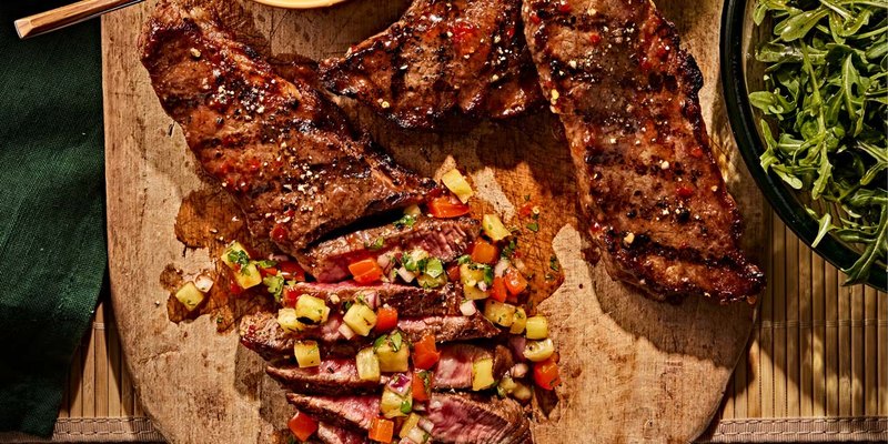 TRI-TIP STEAK WITH GRILLED PINEAPPLE RELISH